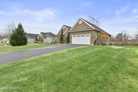 130 Bridle Path, Selkirk, NY 12158 photo 22