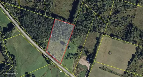 7 Miller Rd, Clinton, NY 13323