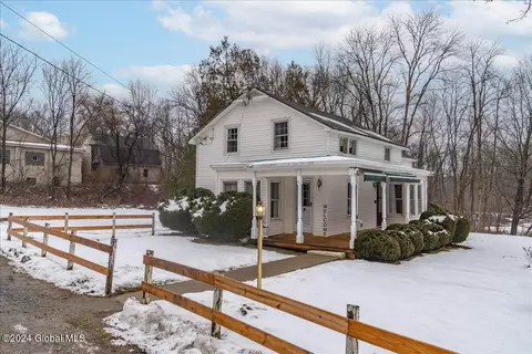 107 Wall St, Schuylerville, NY 12871