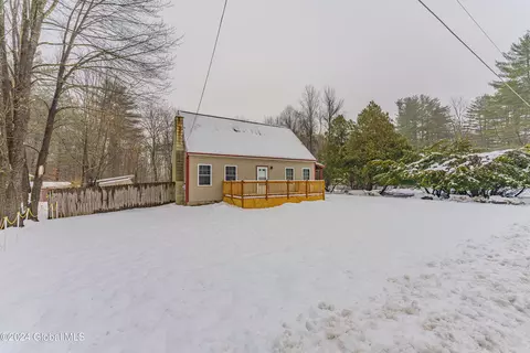 111 Dimmick Rd, Gansevoort, NY 12831