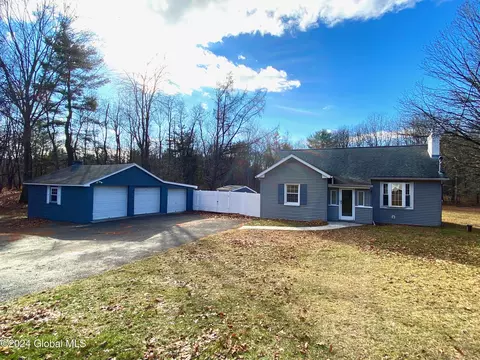 2659 Reno Rd, Castleton On Hudson, NY 12033