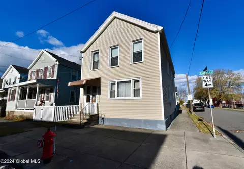 603 24th St, Watervliet, NY 12189