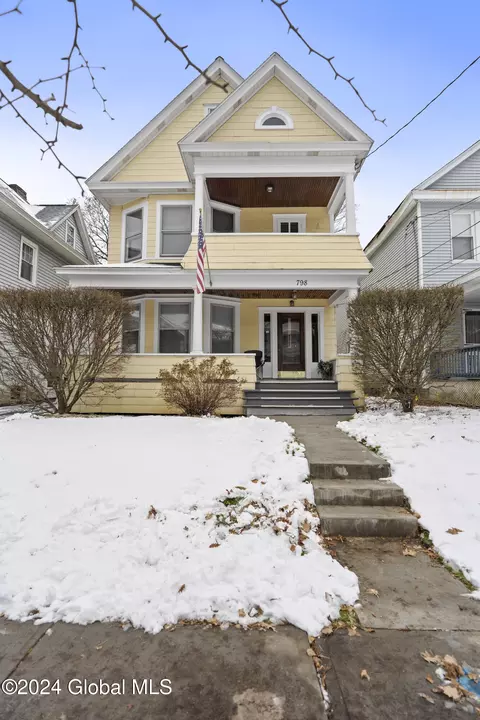 798 Park Ave, Albany, NY 12208