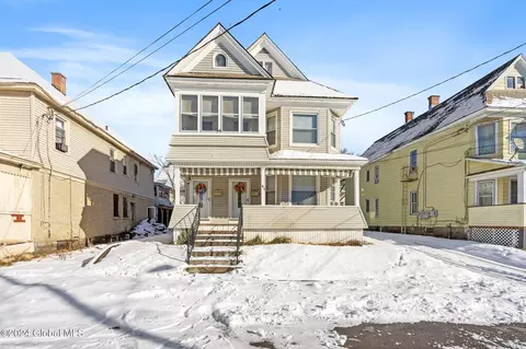 47 Lincoln Ave, Amsterdam, NY 12010