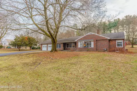 45 Bradt Rd, Rexford, NY 12148