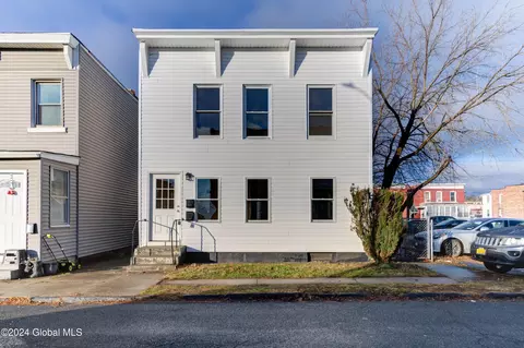 2523 Callahan Ave, Watervliet, NY 12189