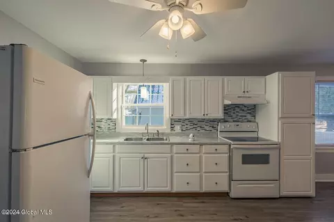 Kitchen - 4249 Ny 30, Amsterdam, NY 12010 photo 2 of 2