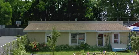 64 Arcadia Ct, Albany, NY 12205