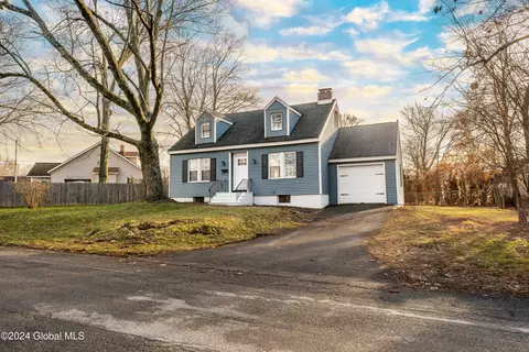 1250 Vinewood Ave, Rotterdam, NY 12306