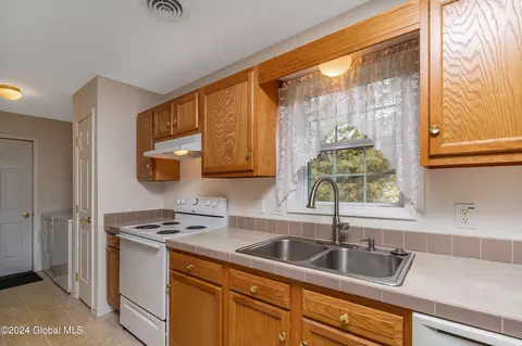 Kitchen - 11 Monroe Ave, Albany, NY 12203 photo 3 of 3