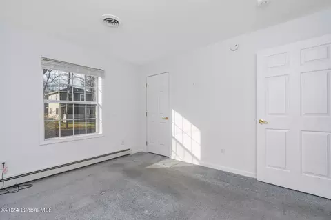 Bedroom - 11 Monroe Ave, Albany, NY 12203 photo 5 of 9