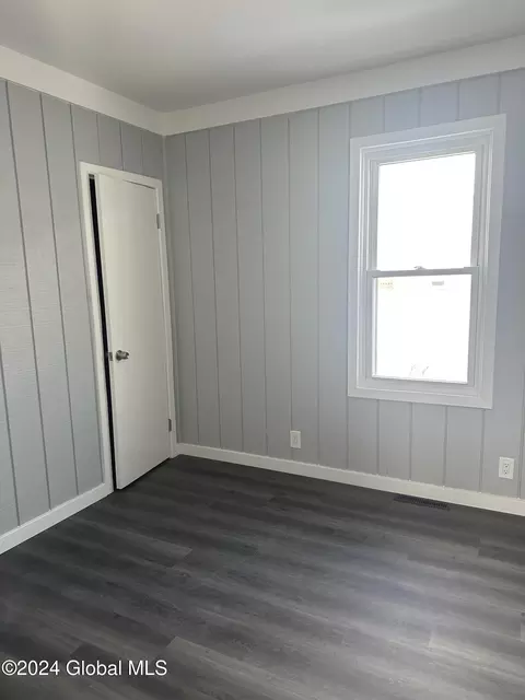 Other - 7 Myrtle Ave, Schenectady, NY 12304 photo 4 of 9