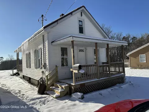 110 Linden Ave, Johnstown, NY 12095