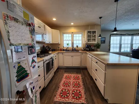Kitchen - 145 Redtail Rdg, Cobleskill, NY 12043 photo 3 of 4