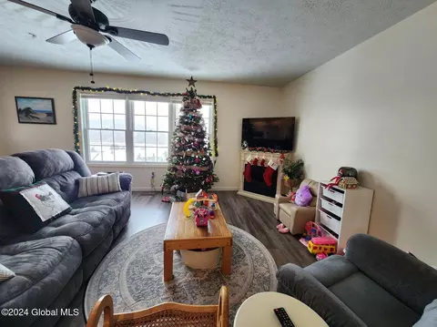 Living - 145 Redtail Rdg, Cobleskill, NY 12043 photo 2 of 2