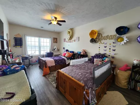 Bedroom - 145 Redtail Rdg, Cobleskill, NY 12043 photo 3 of 3