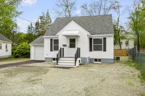 1840 Van Cortland St, Schenectady, NY 12303