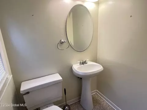 Bath - 3123 Spawn Rd, Schenectady, NY 12303 photo 3 of 3