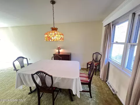 Dining - 3123 Spawn Rd, Schenectady, NY 12303 photo 2 of 2