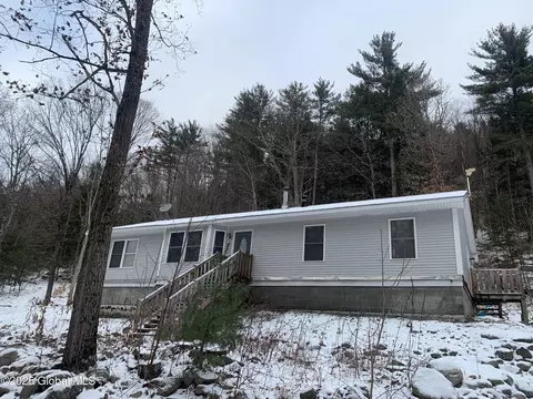 264 Antone Mountain Rd, Corinth, NY 12822