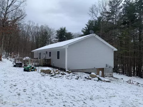 Exterior - 264 Antone Mountain Rd, Corinth, NY 12822 photo 2 of 2