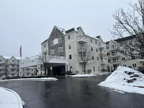 8 Wall St #441, Clifton Park, NY 12065