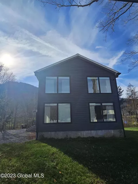 47 Maple Ave, Hunter, NY 12442