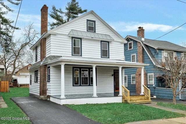 62 Eileen St, Albany, NY 12203