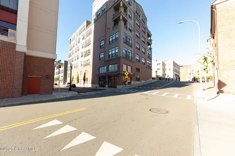 17 Chapel St #703, Albany, NY 12210