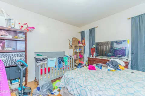 Bedroom - 1015-1017 Second Ave, Schenectady, NY 12303 photo 3 of 3