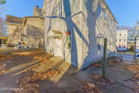 Exterior - 1015-1017 Second Ave, Schenectady, NY 12303 photo 1 of 6