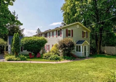 430 N Greenbush Rd, Rensselaer, NY 12144