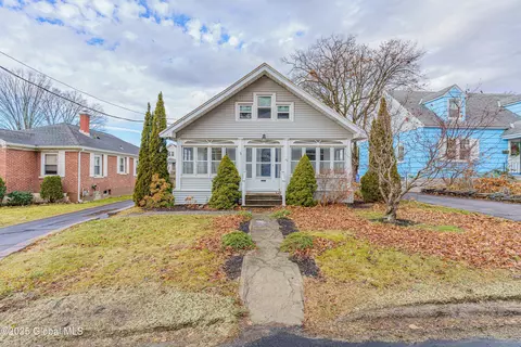 46 Hillcrest Ave, Albany, NY 12203