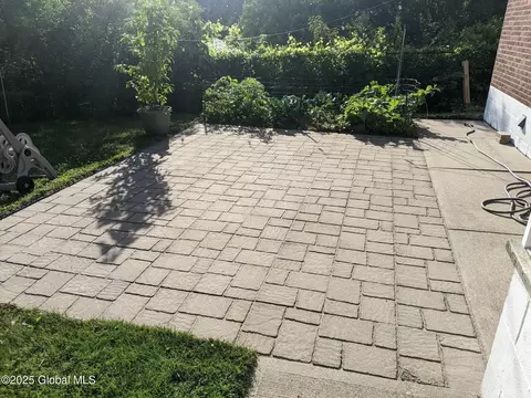 Exterior - 1808 Randoph Rd, Schenectady, NY 12308 photo 2 of 7