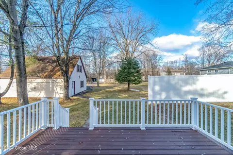 Exterior - 11 Kellogg Ave, Schenectady, NY 12304 photo 8 of 15