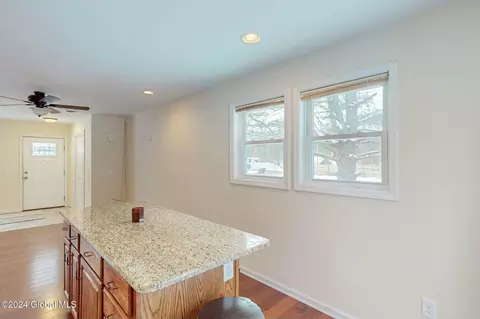 Entry Way - 11 Kellogg Ave, Schenectady, NY 12304 photo 2 of 3