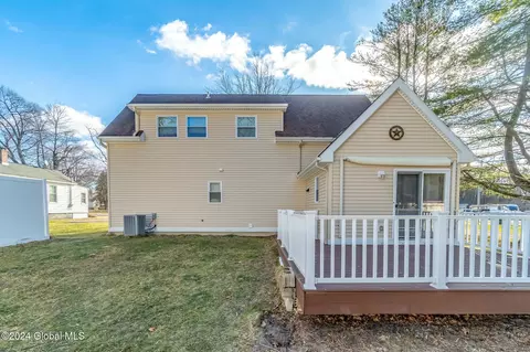 Exterior - 11 Kellogg Ave, Schenectady, NY 12304 photo 6 of 15