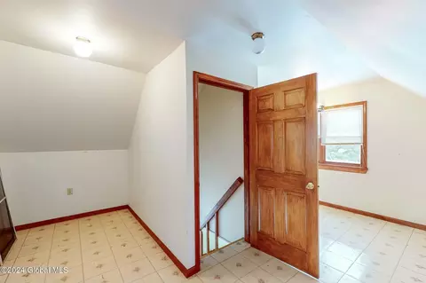 Entry Way - 11 Kellogg Ave, Schenectady, NY 12304 photo 3 of 3