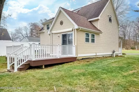 Exterior - 11 Kellogg Ave, Schenectady, NY 12304 photo 13 of 15