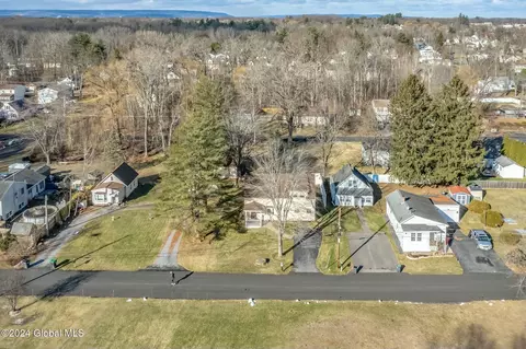 View/Area - 11 Kellogg Ave, Schenectady, NY 12304 photo 1 of 4