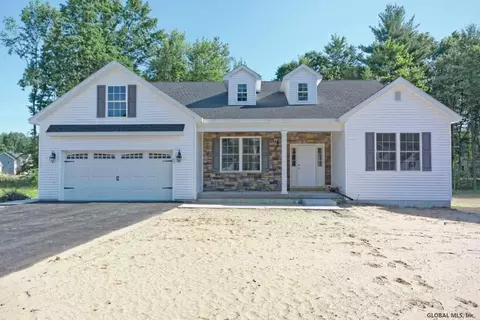 37 Tamarack St, Ballston Lake, NY 12019