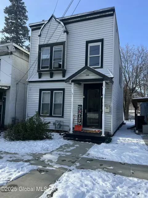 795 3rd Ave, Troy, NY 12182