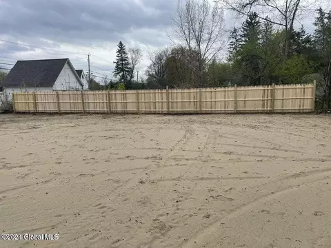 3413 Amsterdam Rd, Schenectady, NY 12302 photo 3