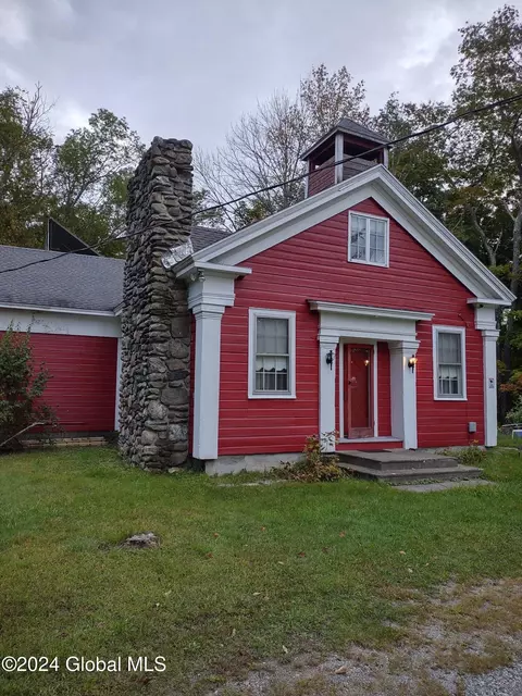 1590 Garfield Rd, Stephentown, NY 12168