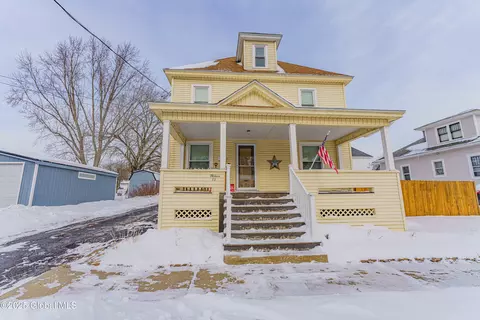 13 Glenwood Ave, Johnstown, NY 12095