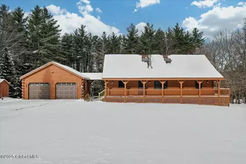 963 Ridge Rd, Broadalbin, NY 12025