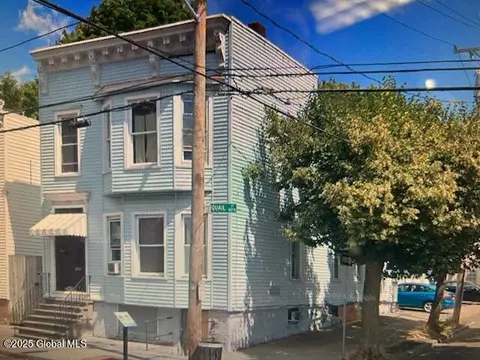 158 Quail St, Albany, NY 12203