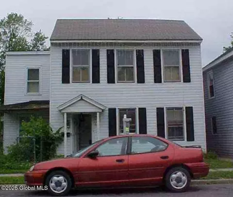 717 6th Ave, Troy, NY 12182