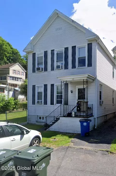 36 Erie St, Cohoes, NY 12047
