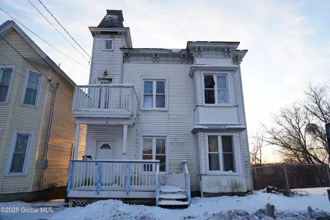 46 Academy St, Amsterdam, NY 12010